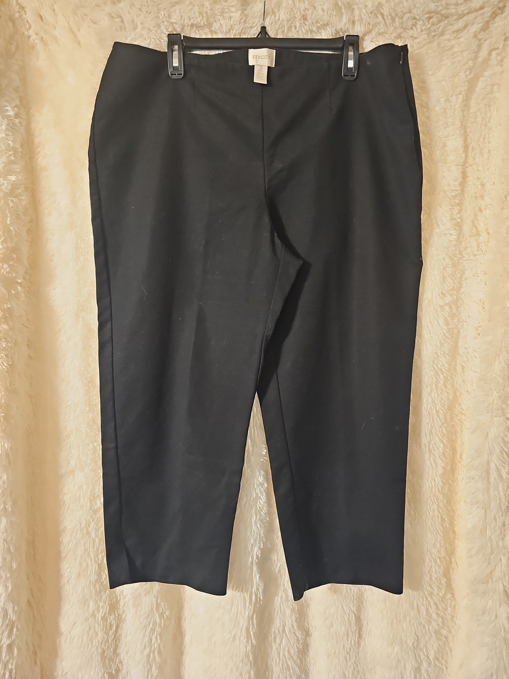 Chico's Black Cropped Straight-Leg Pants